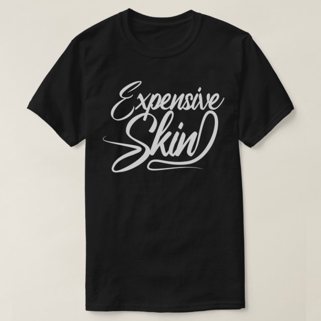 Künstlerin in aufsehenerregender Hauttattoo Kunst  T-Shirt (Design vorne)