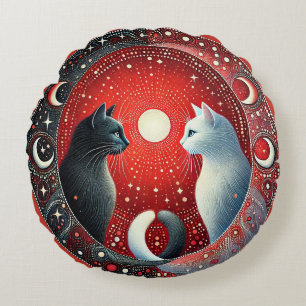 Künstlerische Darstellung von Yin und Yang Cats Rundes Kissen