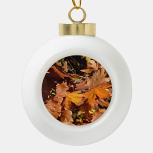 Künstlerische Herbstlaube im Herbst Sonnenschein Keramik Kugel-Ornament