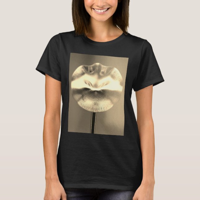 Künstlerischer T - Shirt (Vorderseite)