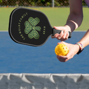 Künstlerisches Kleeblatt Irische Familie und Name Pickleball Schläger