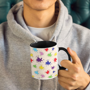 Künstlerpalette mit Spritzern Tasse