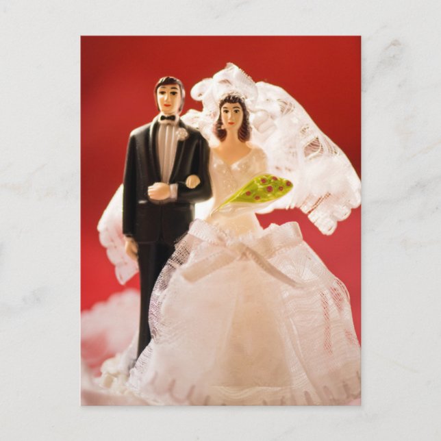 Kunststoff-Braut und Groomkuchen Postkarte (Vorderseite)