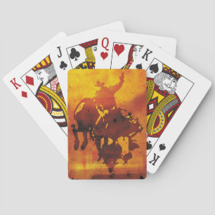 Kupfer-Bullfahrer, der Karten spielt Spielkarten