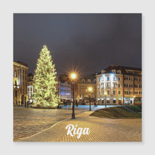 Kuppelplatz mit Weihnachtsbaum im Riga Magnet