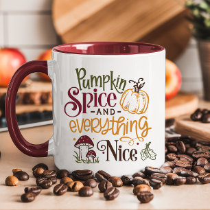 Kürbisgewürz und alles Gute fallen Tasse