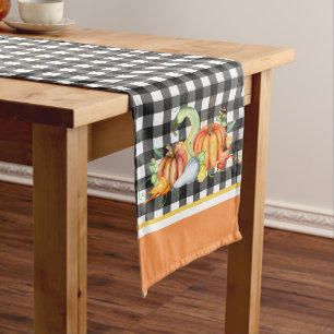 Kürbisse auf schwarzem Gingham Großer Tischläufer