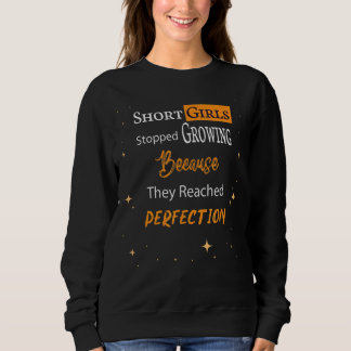 Kurze Mädchen hörten auf zu wachsen, weil sie P Sweatshirt