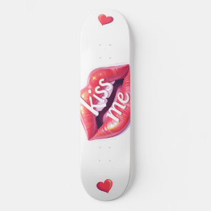 Küss mich Glänzende rote Lippen Kunstillustration Skateboard