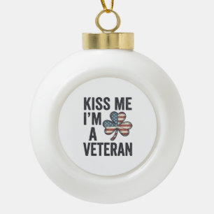 Küss mich, ich bin ein Veteran Shamrock Vintage-Sh Keramik Kugel-Ornament