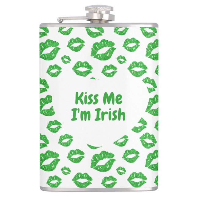 Küss mich, ich bin irisch Grüne Lippen St. Patrick Flachmann (Vorderseite)