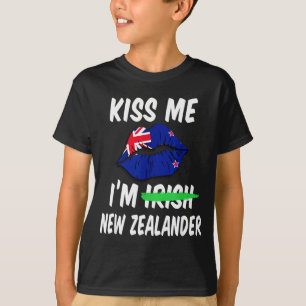 Küss mich, ich bin Neuseeländer Lustiger St. Patri T-Shirt