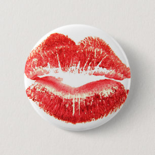 Kuss von den roten Lippen der Frau Button