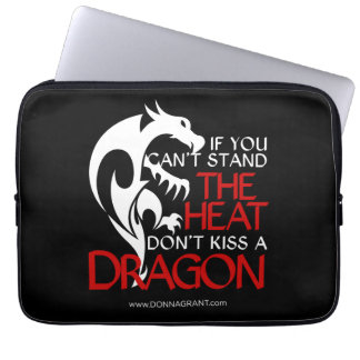 Küssen Sie einen Drachen 13" Hülse Laptopschutzhülle