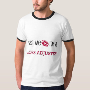 Küssen Sie mich, den ich ein REGULIERER bin T-Shirt