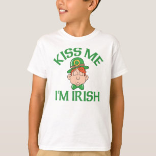 Küssen Sie mich, den ich irischer Smooching Mann T-Shirt