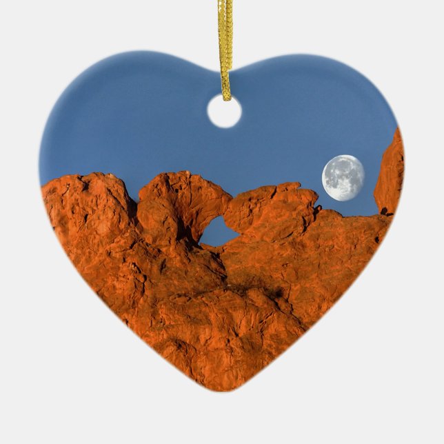 Küssen von Camels Rock Formation mit Vollmond Keramik Ornament (Vorne)