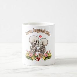 Küssendes Skelett-Paar mit Floral Gothic Kaffeetasse