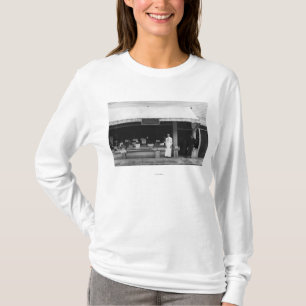 Küste, Oregon-Ansicht von Hoefler Eisdiele T-Shirt