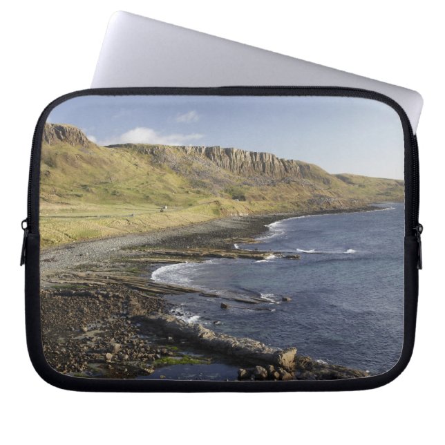 Küste von Duntulm, Insel Skye, Schottland, Vereini Laptopschutzhülle (Vorderseite)