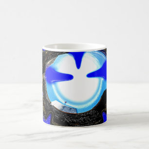 Küste zum die Küste entlangzufahren Kaffeetasse