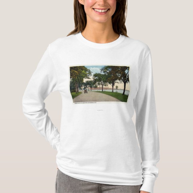 Küsten-Park-Antriebs-Ansicht, die Locomobile zeigt T-Shirt (Vorderseite)