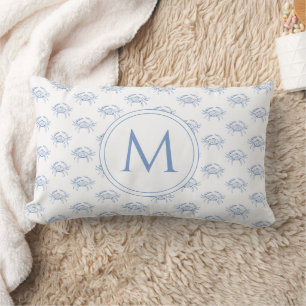 Küstengestaltetes blau-weißes Krabben-Monogramm Lendenkissen