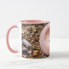 KÜSTENGESTALTUNG MIT PINKSEE MUSCHEL AM STEINSTRAN TASSE