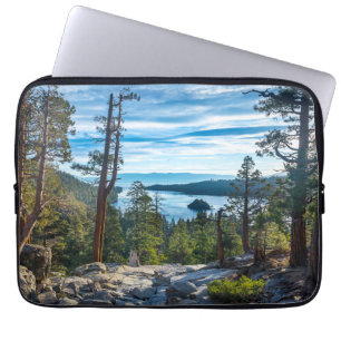 Küstenlinie Emerald Bay, Lake Tahoe, Kalifornien Laptopschutzhülle