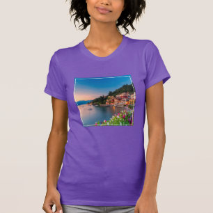 Küstenlinie Varenna, Lombardei, Italien T-Shirt