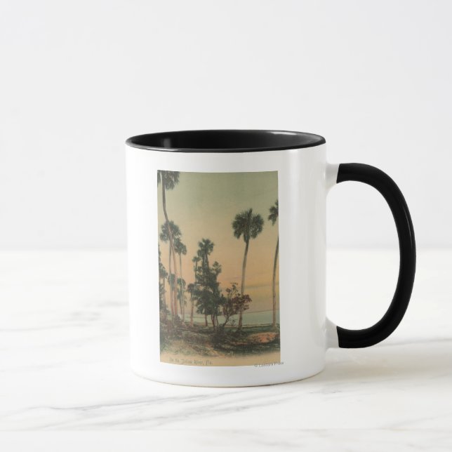 Küstensicht auf den Indischen Fluss mit Palmen Tasse (Rechts)