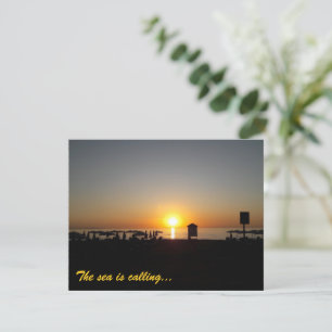 Küstensommer-Sonnenuntergangs-Silhouette Ankündigung
