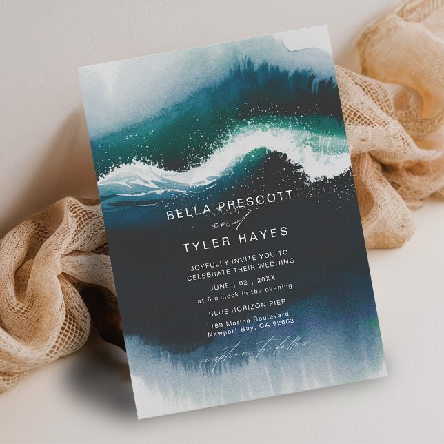 Küstenwaves Navy Beach Ozean Elegante Hochzeit Einladung (coastal wedding invitation modern minimalist elegant beach ocean waves watercolor navy blue teal)