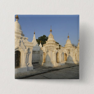 Kuthodaw-Pagode in Mandalay, bekannt als die Button