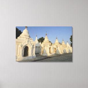 Kuthodaw-Pagode in Mandalay, bekannt als die Leinwanddruck