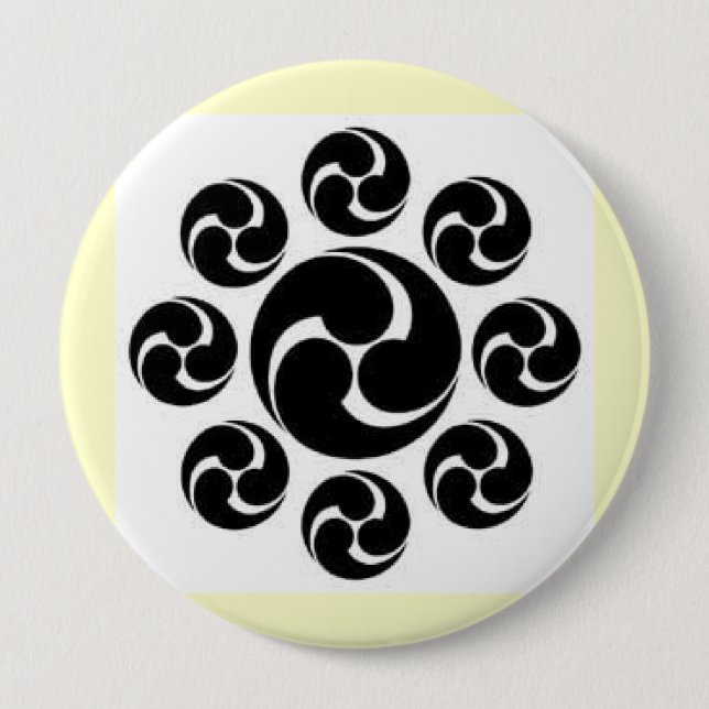 Kuyo Tomoe, Japan Button (Vorderseite)