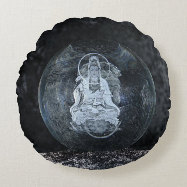 Kwan Yin Goddess of Compassion Pillow Rundes Kissen (Vorderseite)