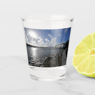 Kyle of Lochalsh in Schottland mit Blick auf Skye Schnapsglas