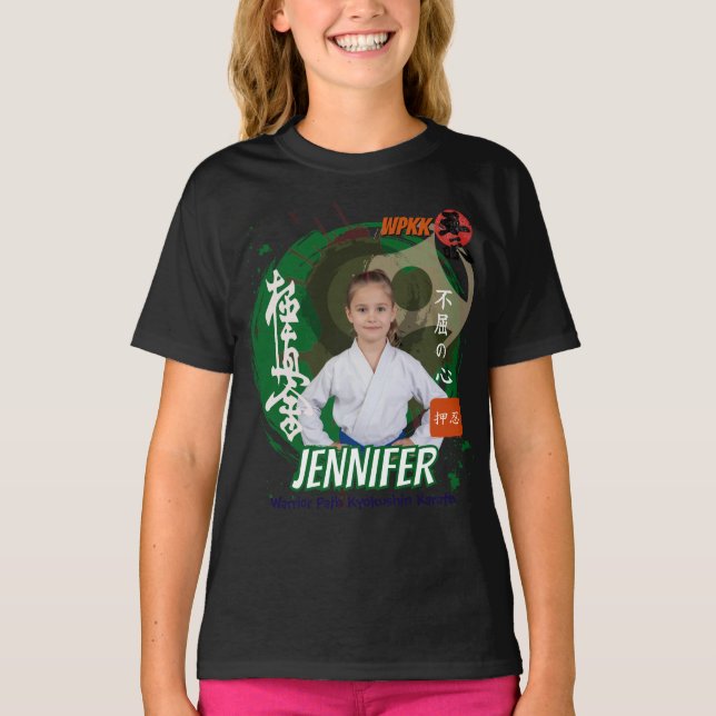 Kyokushin Girl Green Belt Personalized Team  T-Shirt (Vorderseite)