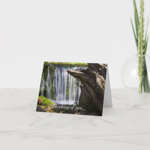 La Chute D'Eau Axée Sur Votre Carte