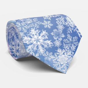 La cravate des hommes de flocons de neige