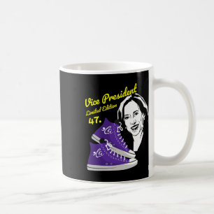 La Funny Kamala Harris Vintag Sneakers 2 Kaffeetasse