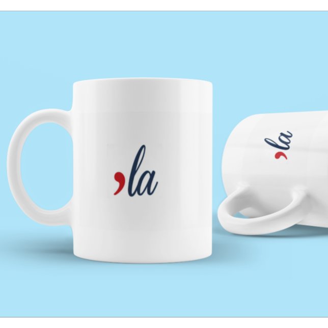 "LA für Kamala Harris. Weiß, Rot, Blau. Kaffeetasse (Von Creator hochgeladen)