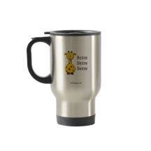 La girafe trahissent la tasse de voyage