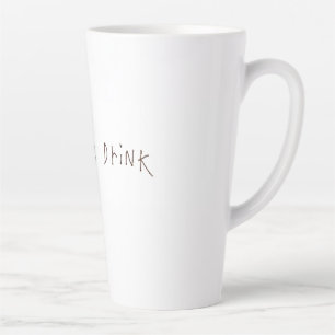 La grosse tasse de latte à boire de maman