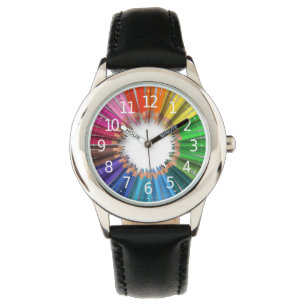La montre de la belle fille colorée simple de