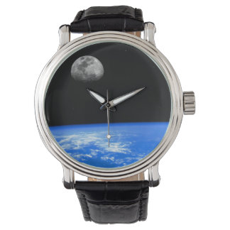 La Montre du poignet Terre et Lune