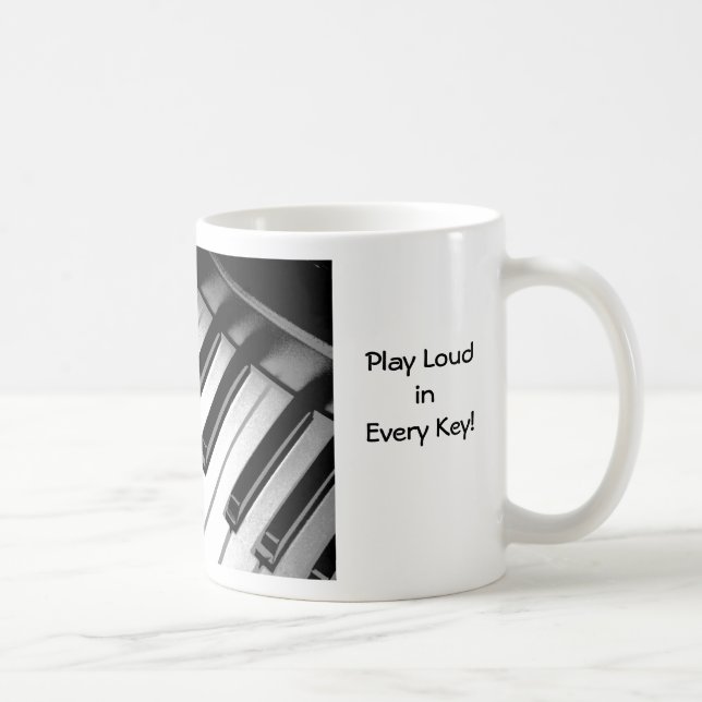 La musique est tasse de plaine de la vie (Droite)