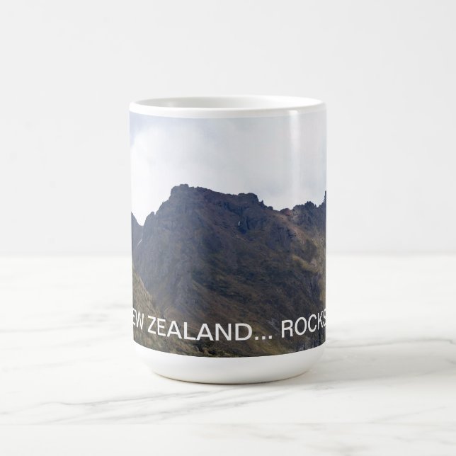La Nouvelle Zélande bascule la tasse (Centre)