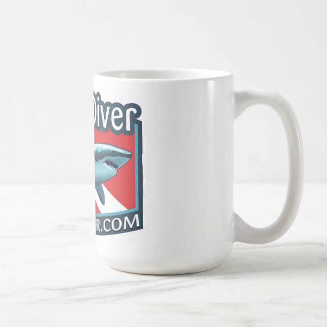 La tasse à café Shark Diver. (Droite)